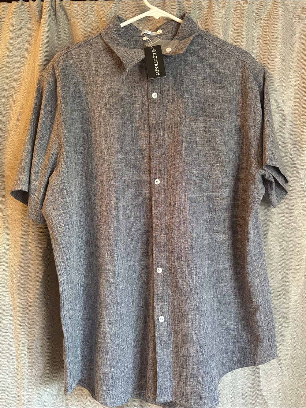 Men’s Short Sleeve Button-Up Shirt